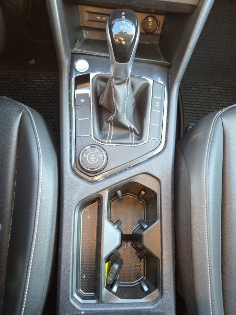 Used 2023 Volkswagen Tiguan SE w/ Panoramic Sunroof Package AWD/4WD image 20