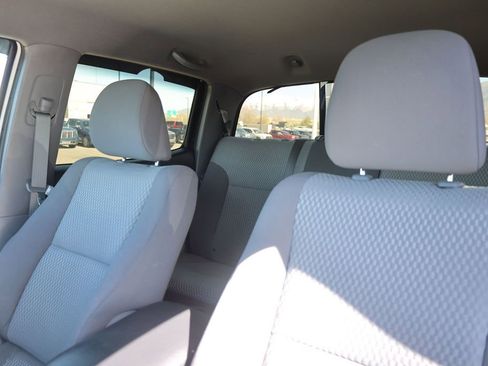 Used 2014 Toyota Tacoma 4x4 Double Cab w/ SR5 Package image 16