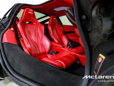 Used 2019 McLaren 720S image 19