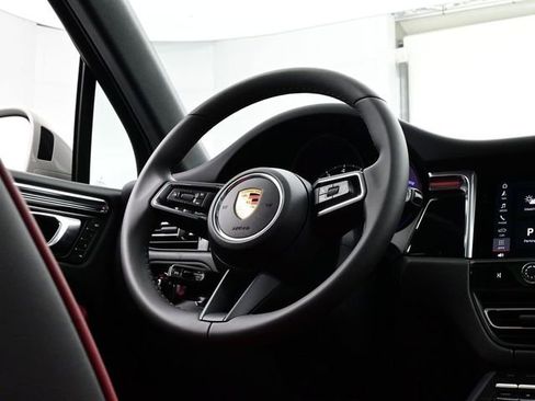 New 2026 Porsche Macan AWD/4WD image 20