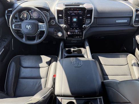 Used 2025 RAM 1500 Laramie image 13