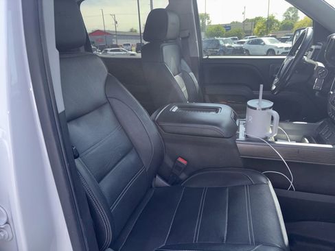 Used 2018 GMC Sierra 1500 Denali w/ Denali Ultimate Package AWD/4WD image 11
