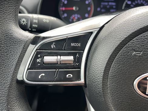 Used 2020 Kia Forte LXS image 22