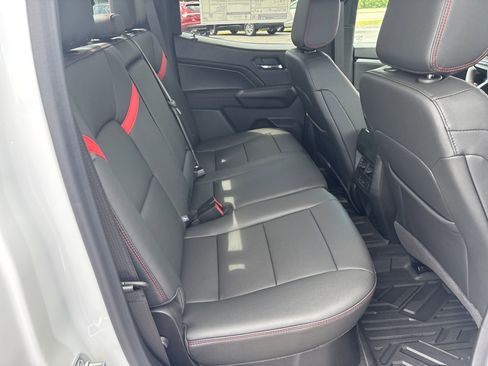 New 2025 Chevrolet Colorado Z71 w/ Z71 Convenience Package 2 image 11