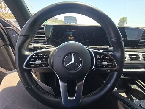 Used 2023 Mercedes-Benz GLE 350 w/ Premium Package image 10