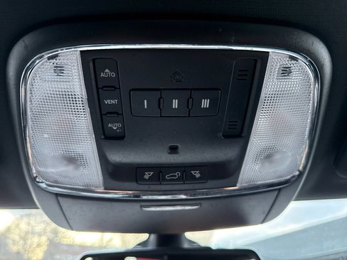 Used 2016 Jeep Grand Cherokee Limited image 60