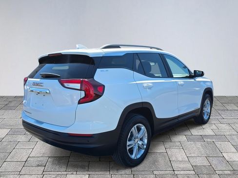 Used 2023 GMC Terrain SLE w/ Driver Convenience Package FWD image 7