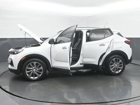 Used 2021 Buick Encore GX Essence w/ Experience Buick Package FWD image 53