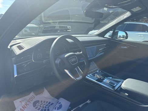 Used 2025 Audi Q7 2.0T Premium Plus w/ Premium Plus Package image 12
