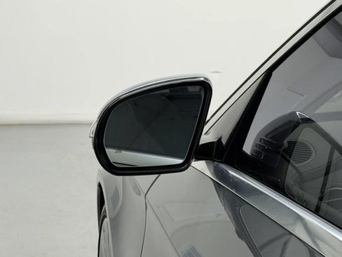 Used 2015 Mercedes-Benz S 550 Sedan image 93