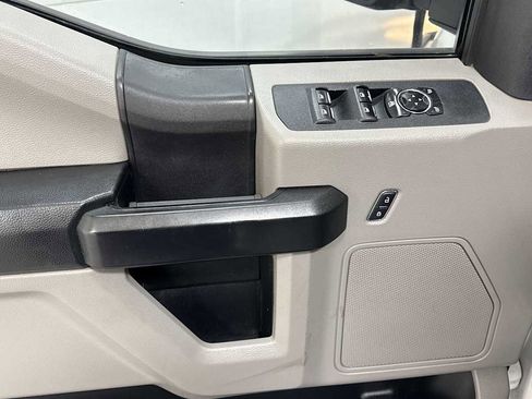 Used 2017 Ford F250 XL w/ Power Equipment Group image 15