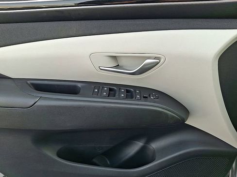 Used 2023 Hyundai Tucson SEL w/ Convenience Package image 12