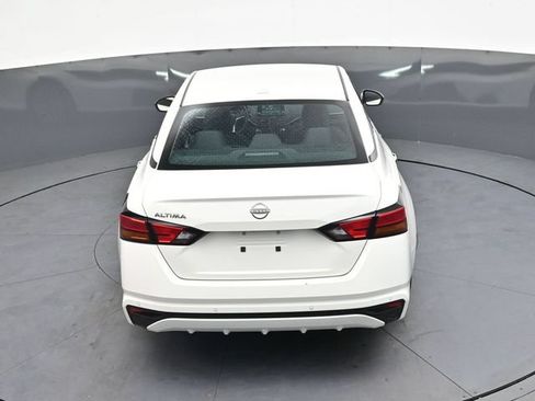 Used 2025 Nissan Altima 2.5 SV FWD image 28