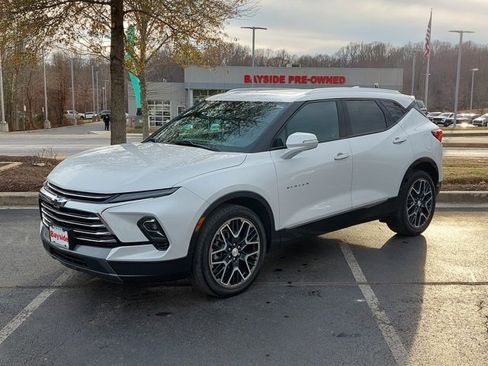 Used 2023 Chevrolet Blazer Premier w/ Driver Confidence II Package image 7