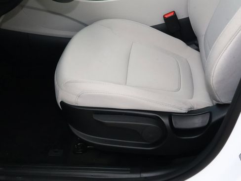 Used 2026 Hyundai Tucson SE FWD image 13
