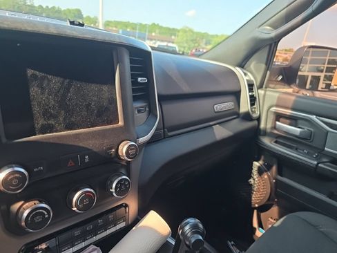 Used 2022 RAM 3500 Big Horn w/ Night Edition AWD/4WD image 16