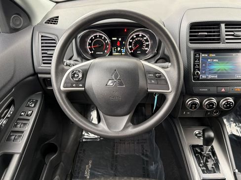 Used 2024 Mitsubishi Outlander Sport ES image 16