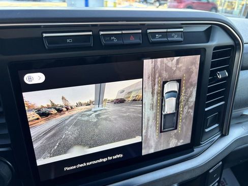 Used 2023 Ford F350 Platinum w/ FX4 Off-Road Package image 28