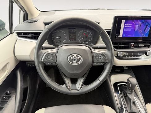 Used 2024 Toyota Corolla LE w/ LE Premium Package FWD image 12