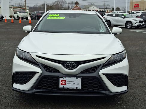 Certified 2023 Toyota Camry SE image 2
