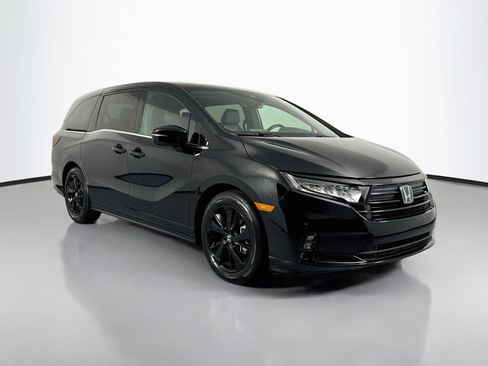 Certified 2023 Honda Odyssey Sport image 3