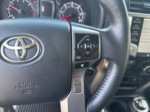 Certified 2020 Toyota 4Runner SR5 Premium image 23