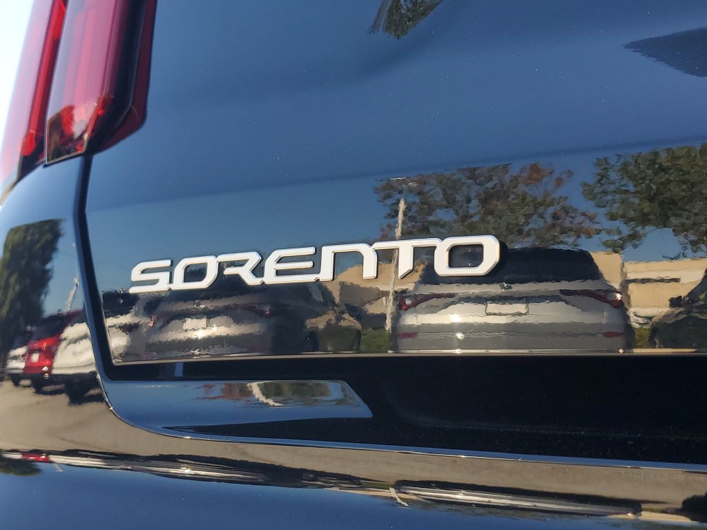 Used 2023 Kia Sorento AWD image 8