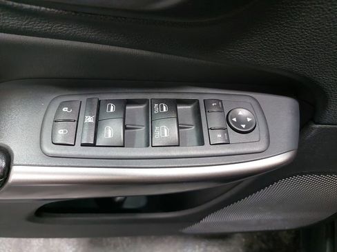 Used 2021 Jeep Cherokee Latitude Lux image 28