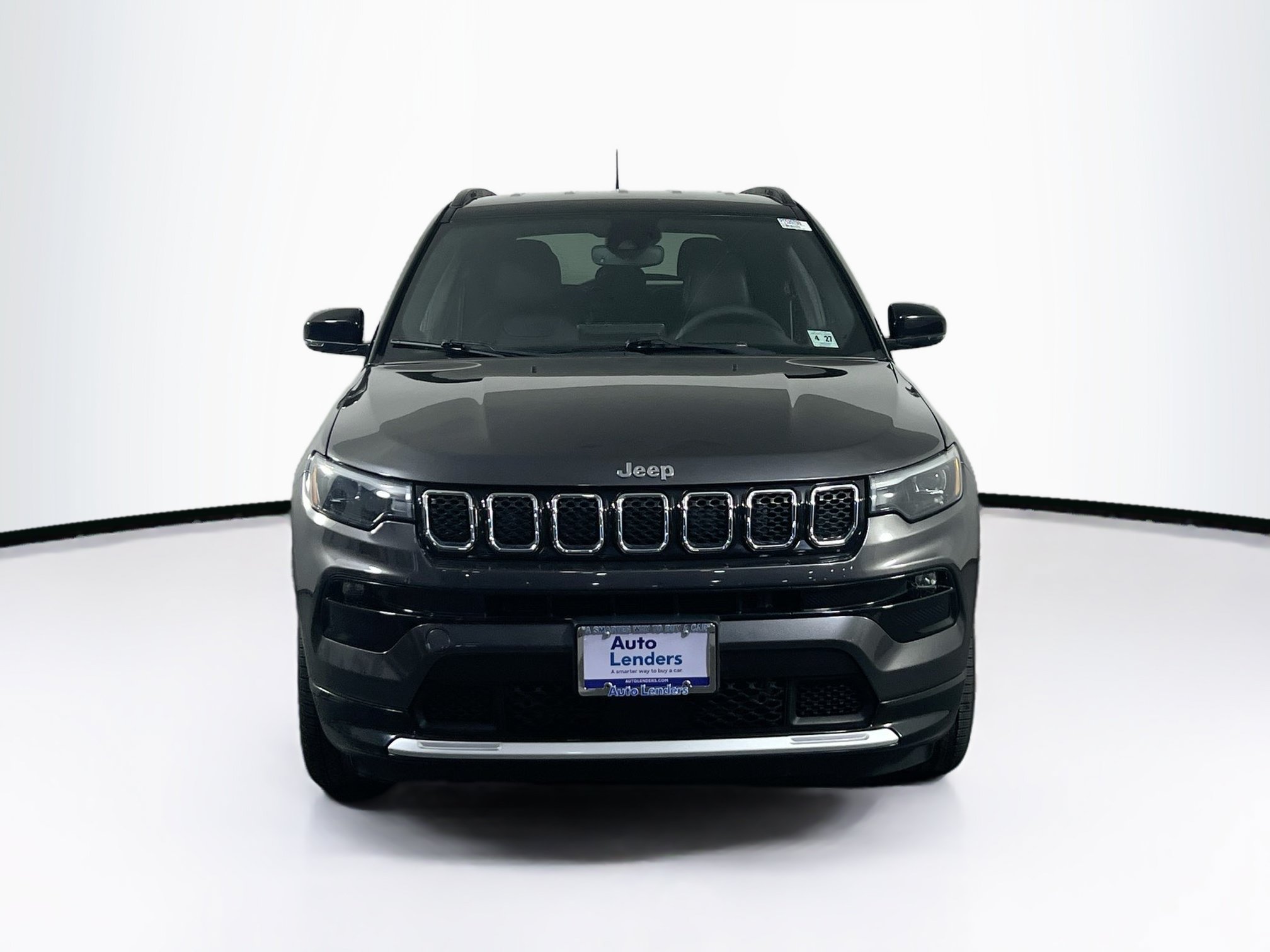 Used 2023 Jeep Compass Limited w/ Elite Group AWD/4WD image 2