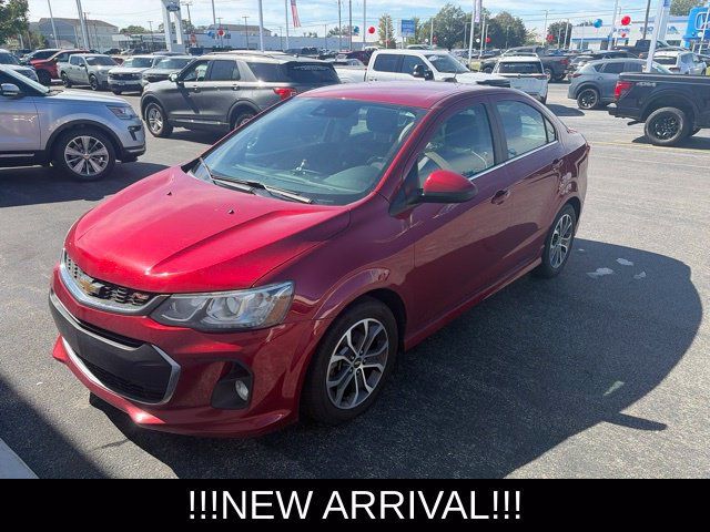 Used 2017 Chevrolet Sonic LT w/ Convenience Package FWD image 1