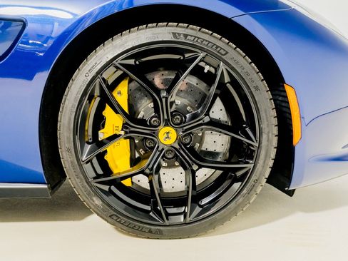 Certified 2019 Ferrari GTC4Lusso T image 14