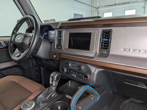 Used 2023 Ford Bronco Outer Banks AWD/4WD image 44
