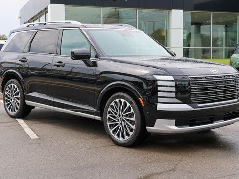 New 2026 Hyundai Palisade Calligraphy FWD image 1