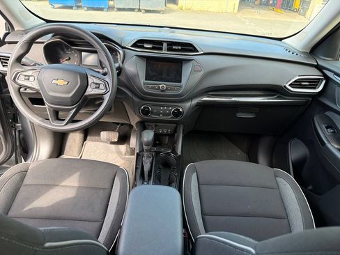 Used 2022 Chevrolet TrailBlazer LS FWD image 8