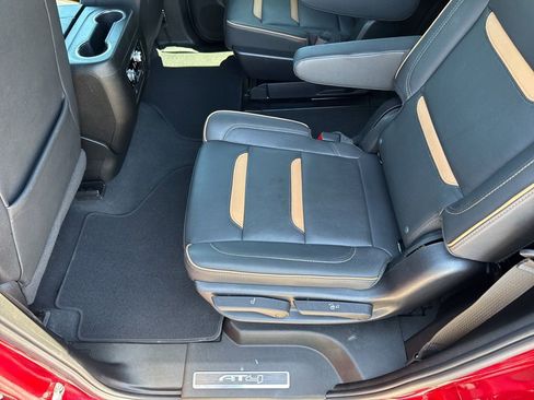 Used 2023 GMC Yukon AT4 w/ AT4 Premium Package AWD/4WD image 27
