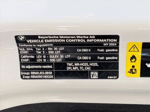 Used 2024 BMW X7 xDrive40i AWD/4WD image 29