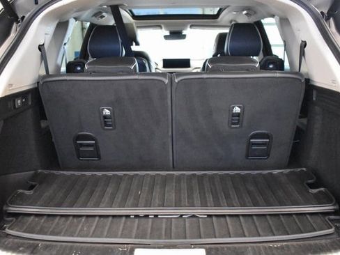 Used 2023 Acura MDX SH-AWD w/ Advance Package image 18