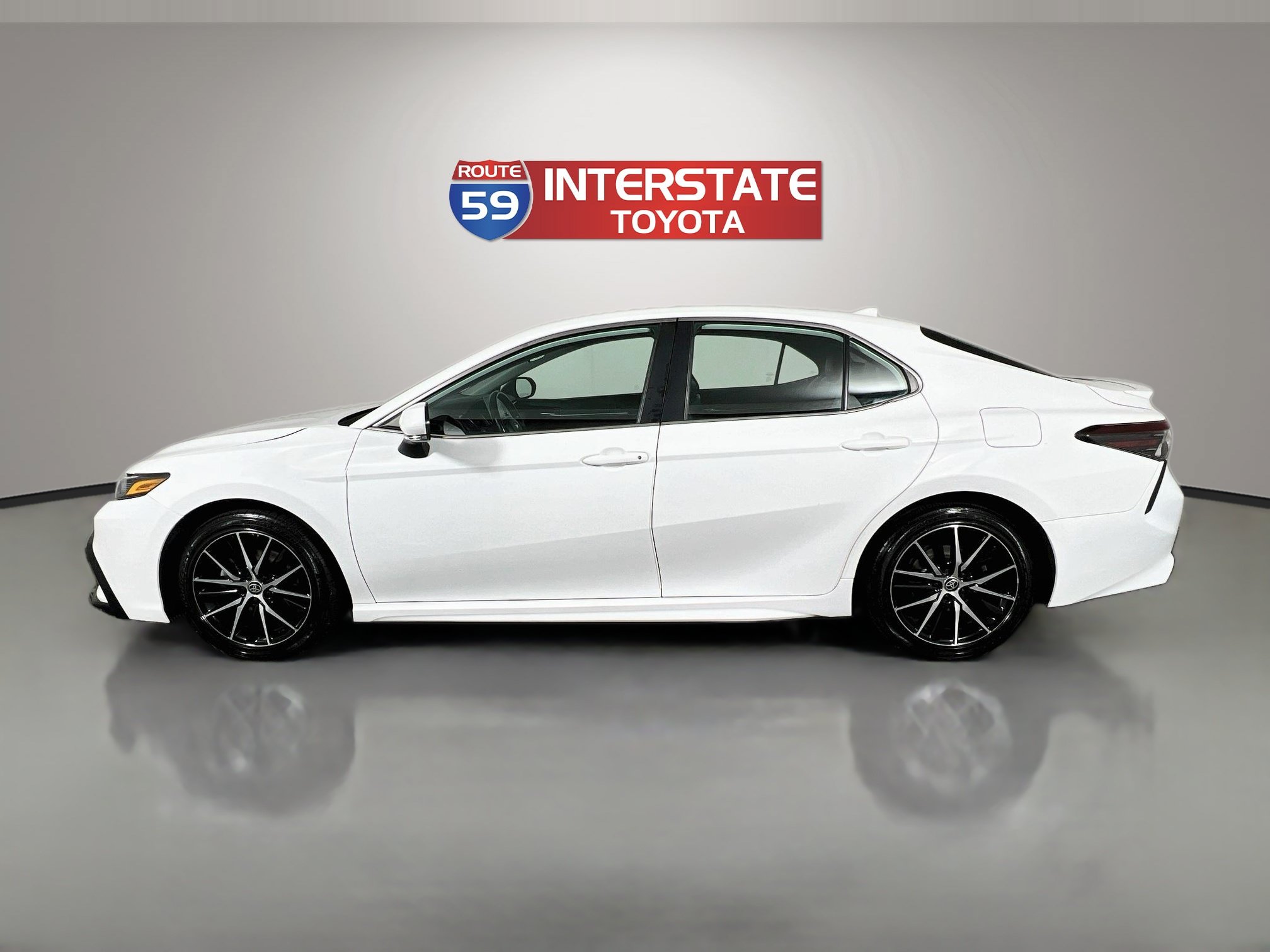 Certified 2024 Toyota Camry SE AWD/4WD image 4