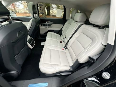 New 2026 Lincoln Nautilus Premier w/ Equipment Group 102A image 23