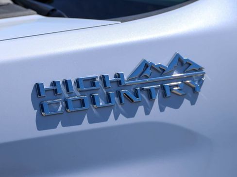 New 2026 Chevrolet Silverado 3500 High Country AWD/4WD image 7