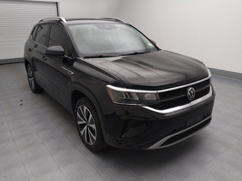 Used 2023 Volkswagen Taos SE FWD image 13