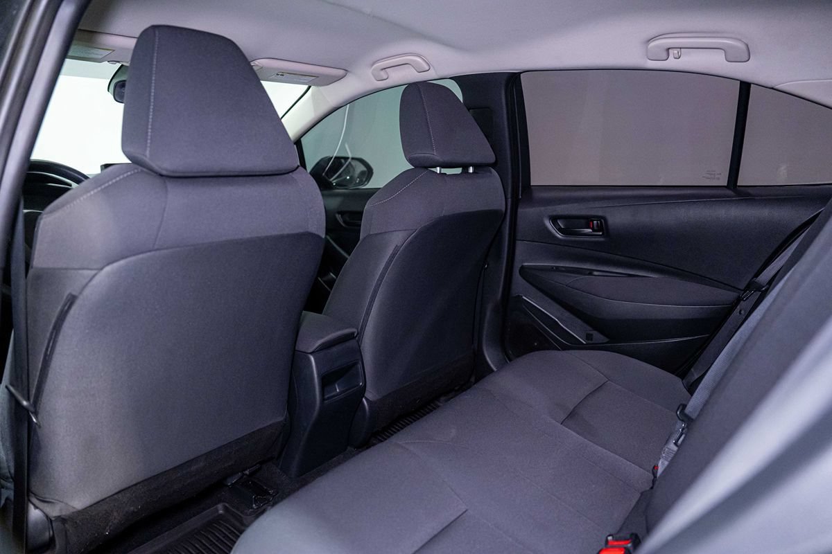 Used 2022 Toyota Corolla LE FWD image 16