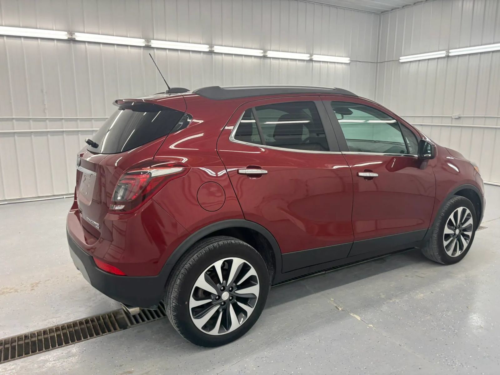 Used 2022 Buick Encore Preferred AWD/4WD image 11