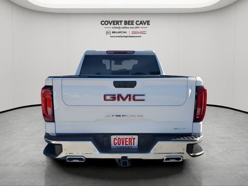 New 2026 GMC Sierra 1500 SLT image 8