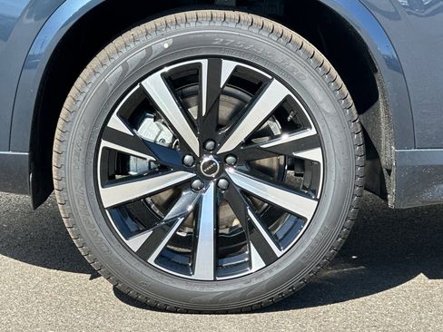 New 2025 Volvo XC90 B6 Core w/ Protection Package Premier AWD/4WD image 30