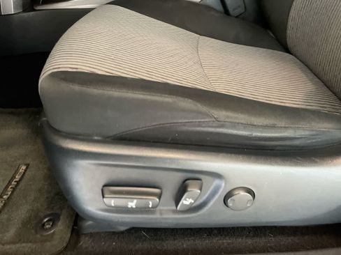 Certified 2017 Toyota 4Runner SR5 AWD/4WD image 12