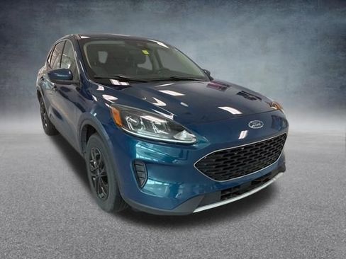 Used 2020 Ford Escape SE image 4