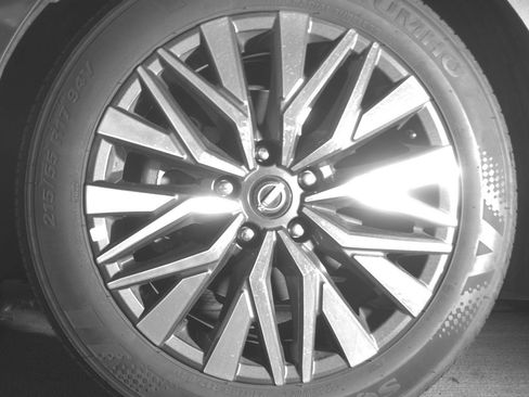 Used 2025 Nissan Altima 2.5 SV image 12