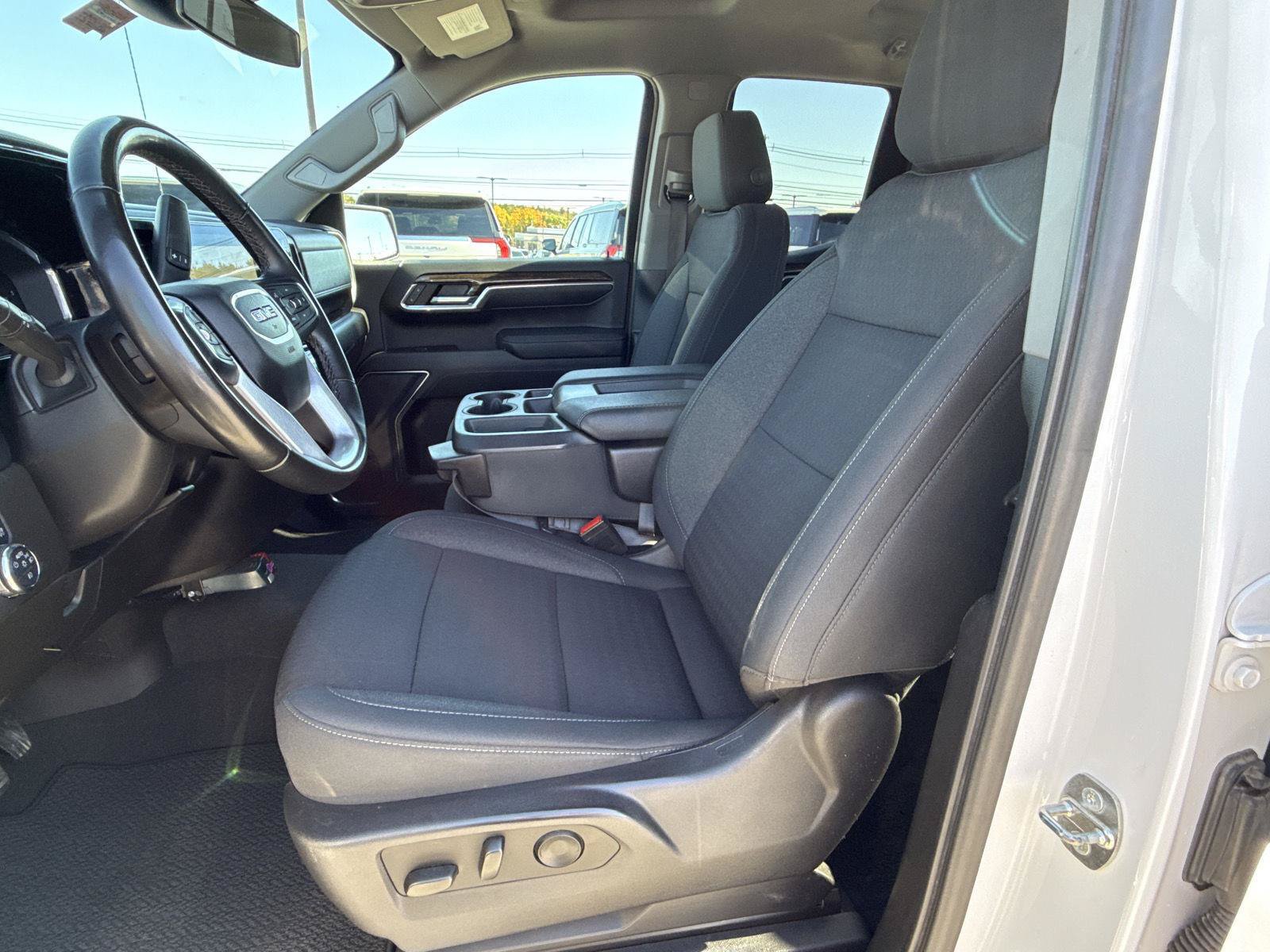 Used 2023 GMC Sierra 1500 Elevation AWD/4WD image 12