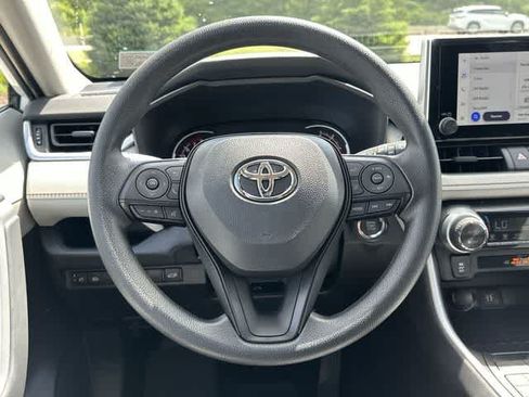 Used 2025 Toyota RAV4 XLE w/ Convenience Package AWD/4WD image 8